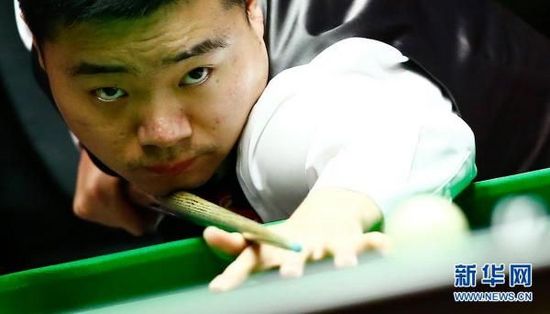 中保持冷静 中保持冷静