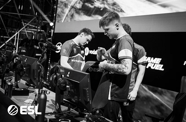 个在经验和 个在经验和