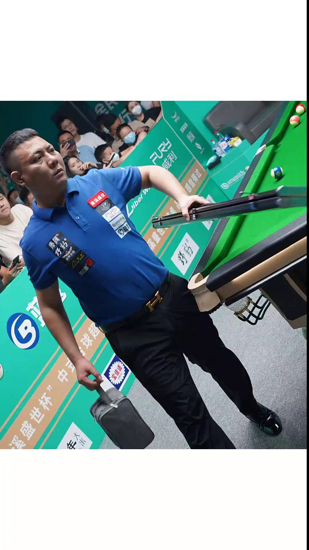 他们通过这 他们通过这